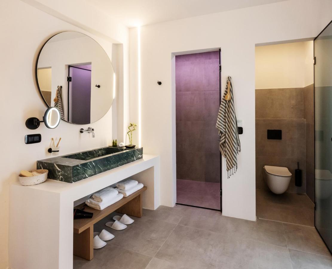 Lithos Suites, Premium κey Collection *
