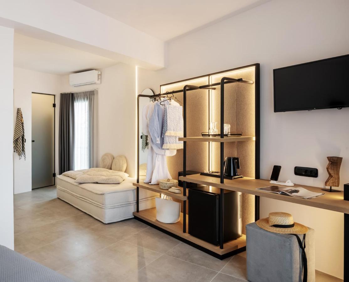 Lithos Suites, Premium κey Collection *
